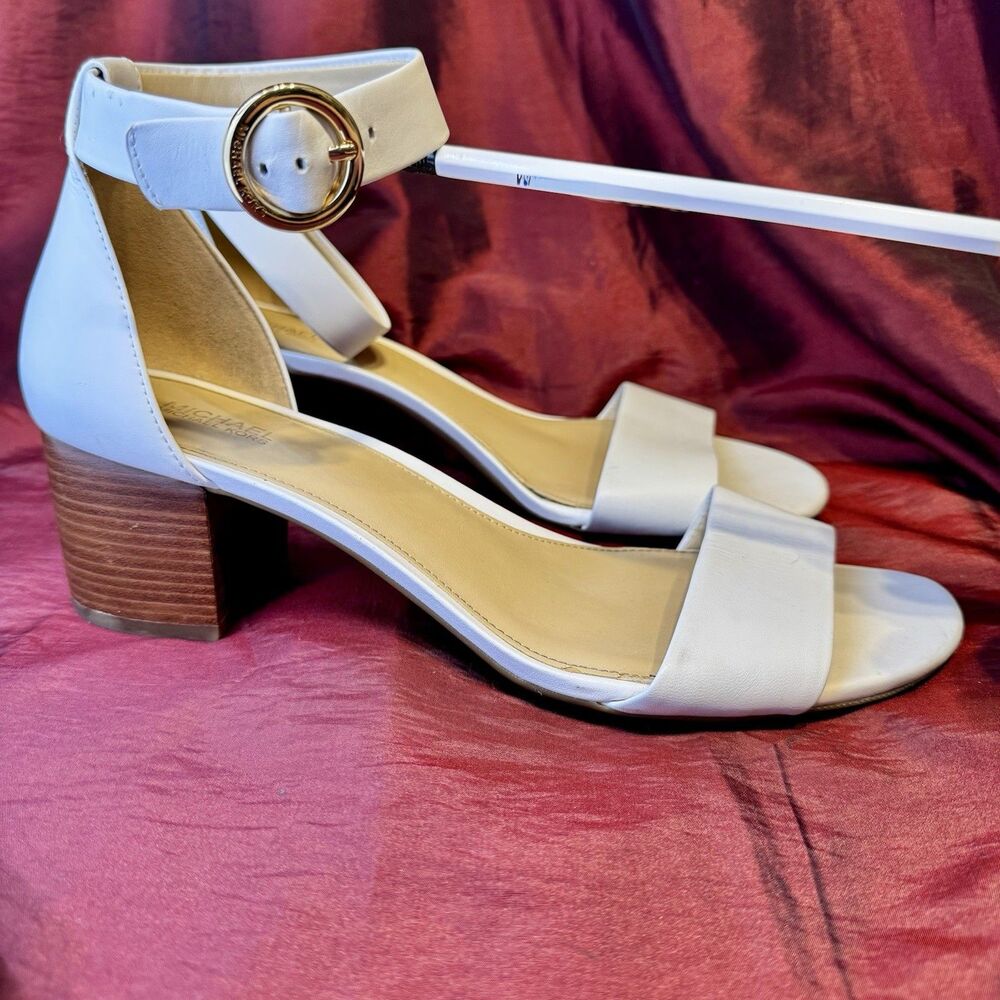 EUC Michael Kors Womens Lena Sandal Sz 9.5 White Leather Block Heel Ankle Strap